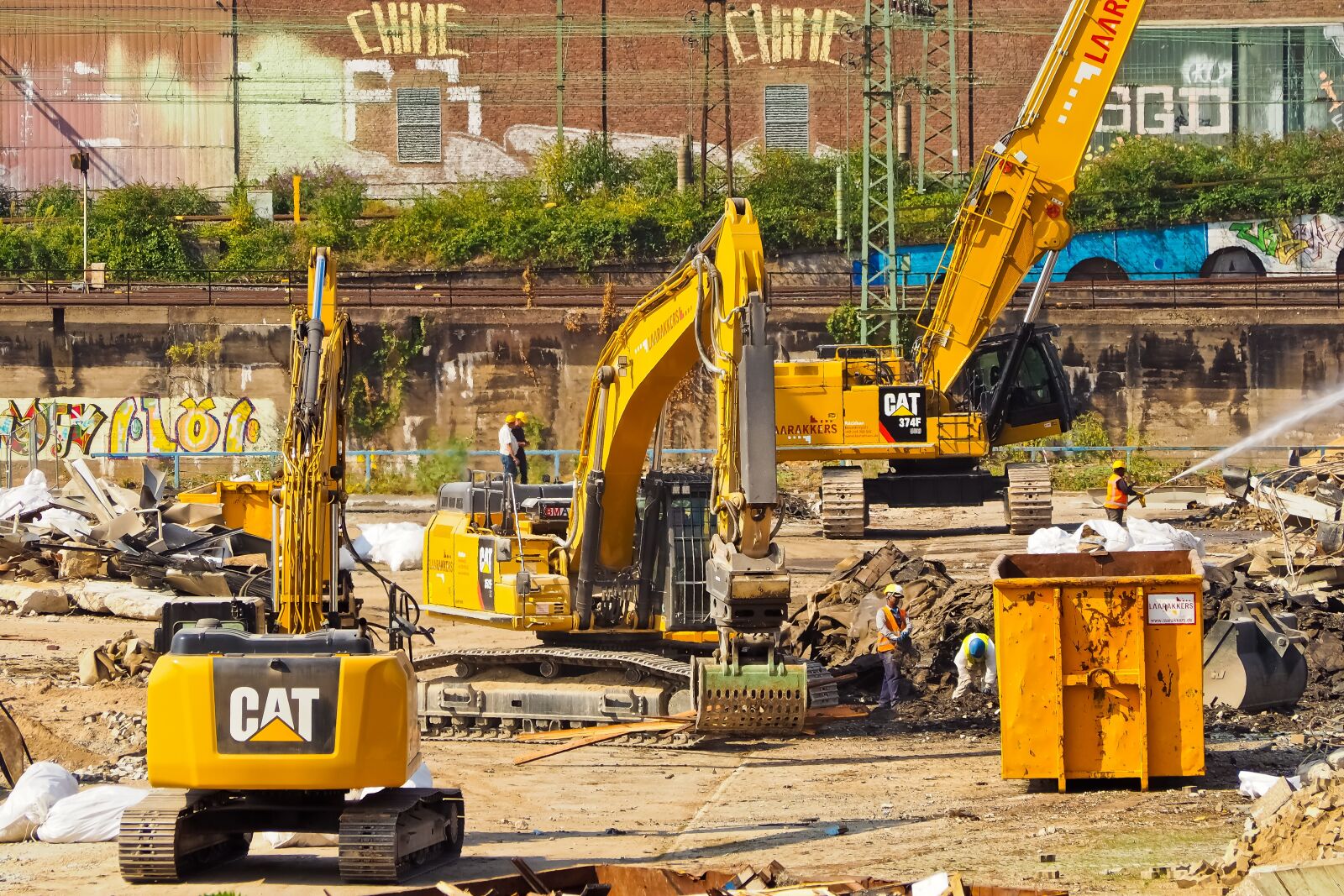 Olympus OM-D E-M10 sample photo. Site, demolition work, demolition photography