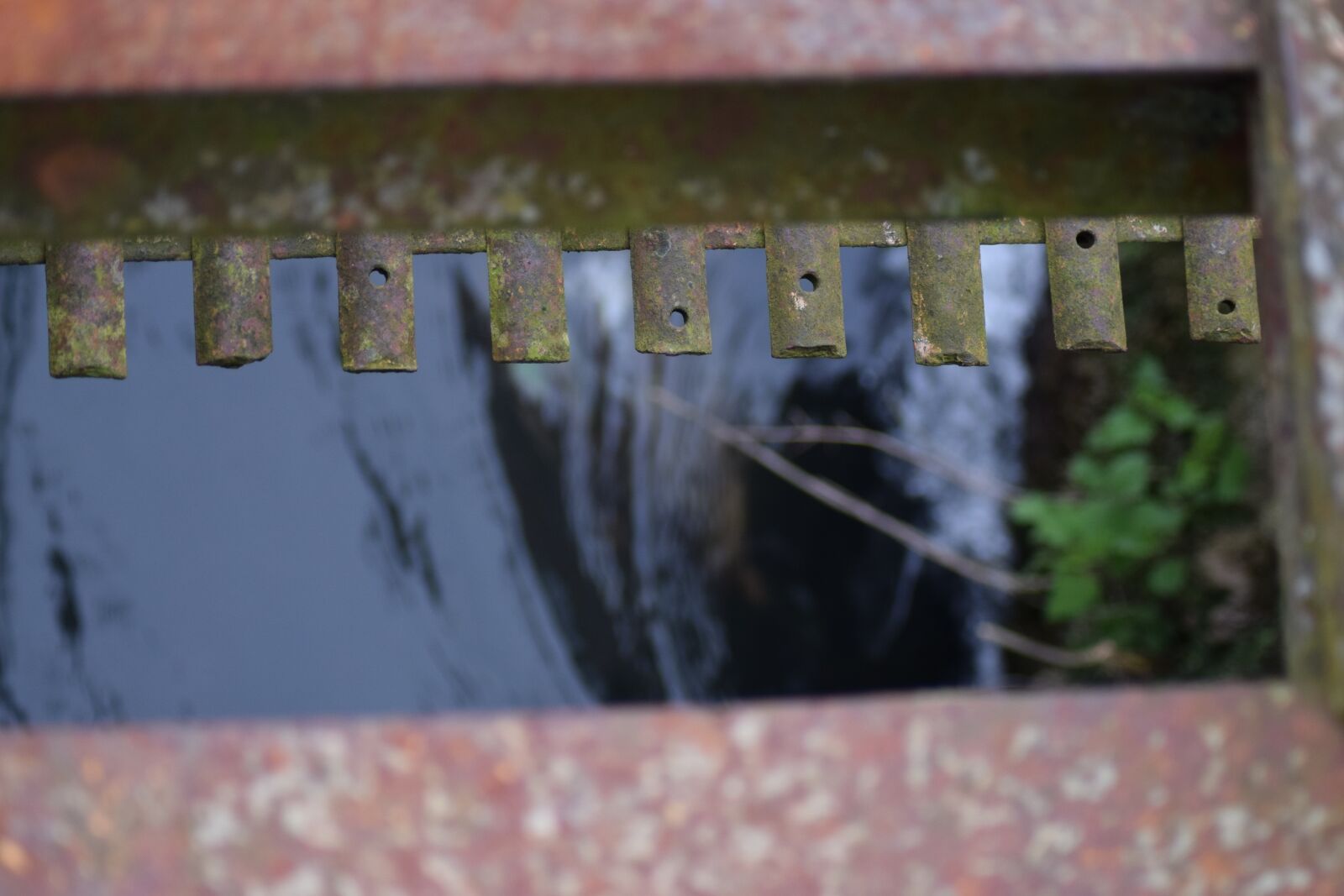 Nikon D5300 sample photo. Close up, bridge, rust photography