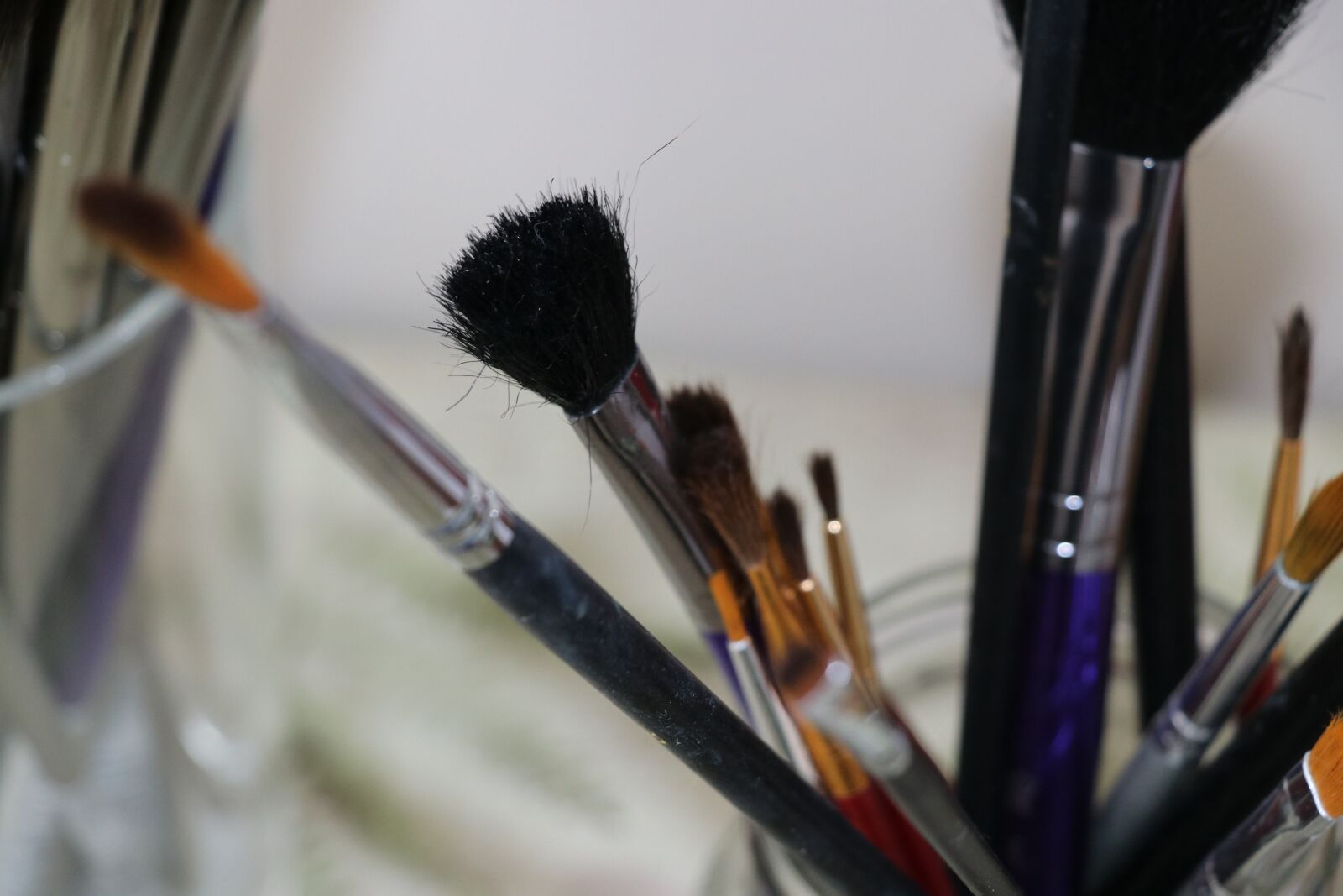 Canon EF-S 18-135mm F3.5-5.6 IS USM sample photo. Still life, paint brushes photography