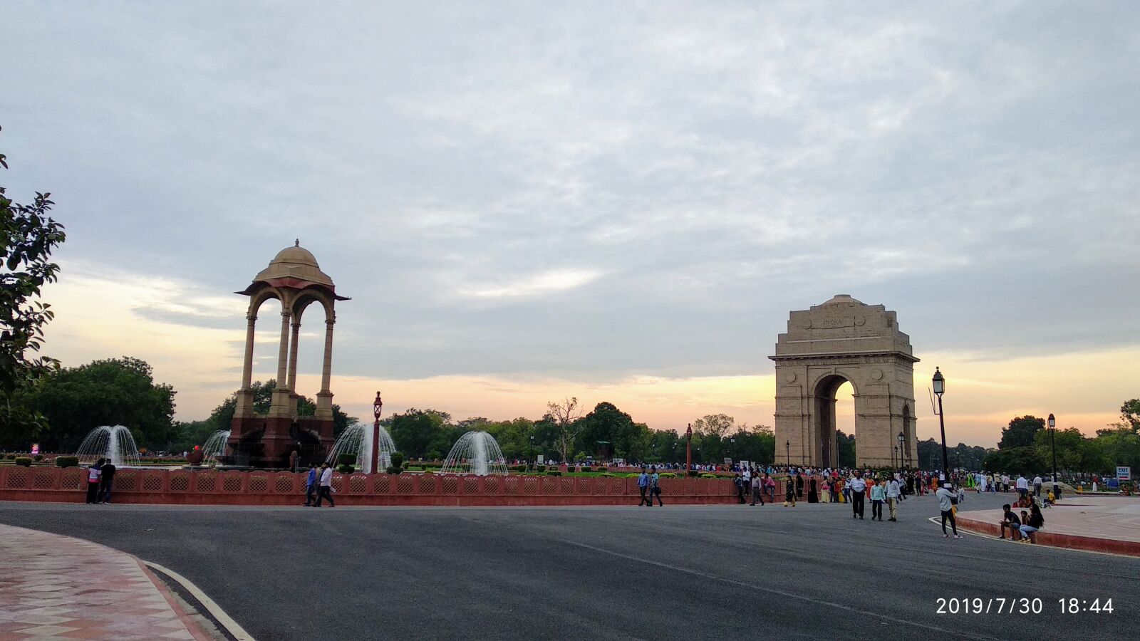 Xiaomi Mi A1 sample photo. India gate, delhi, india photography