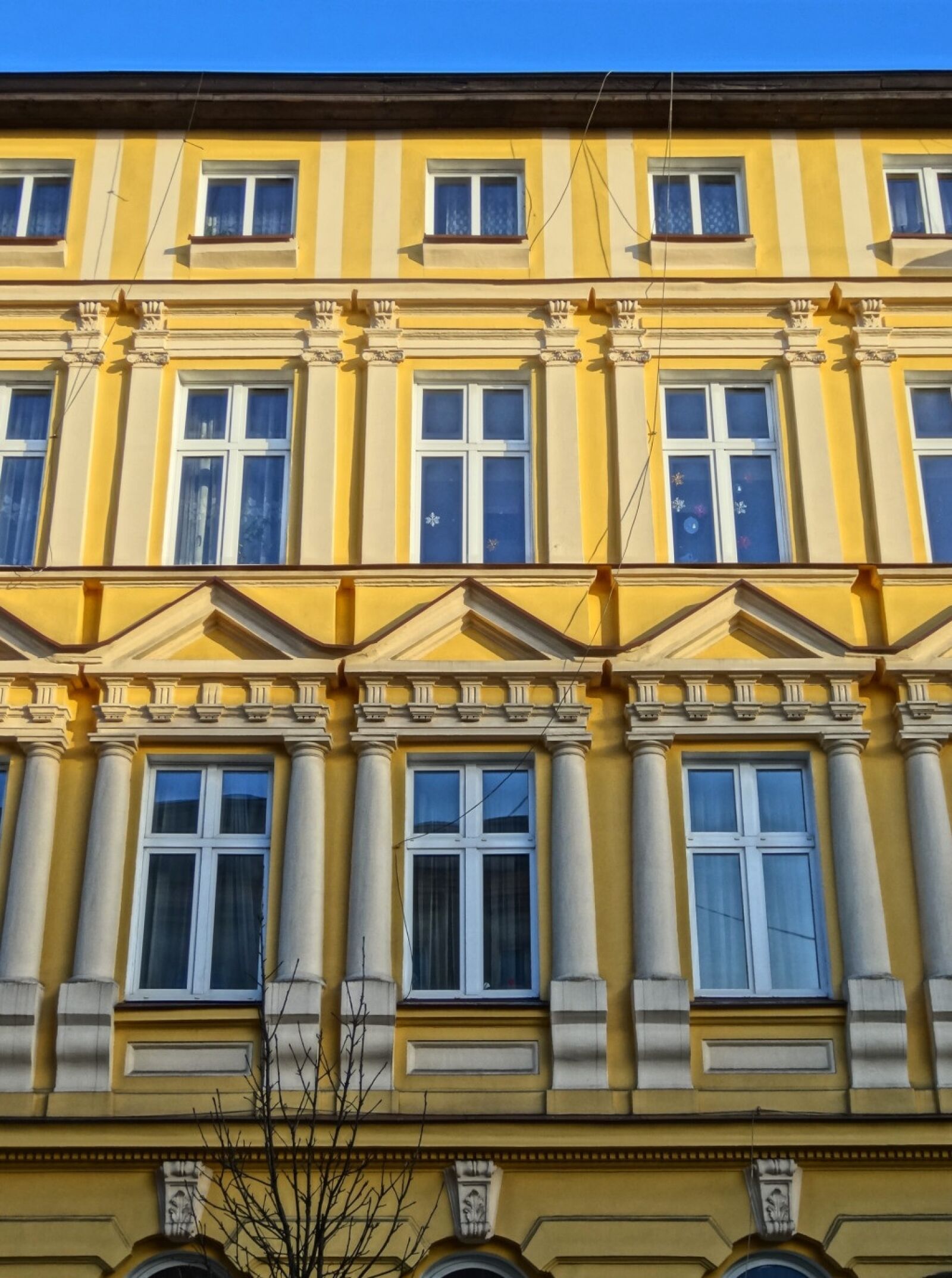 Sony Cyber-shot DSC-HX20V sample photo. Bydgoszcz, facade, windows photography