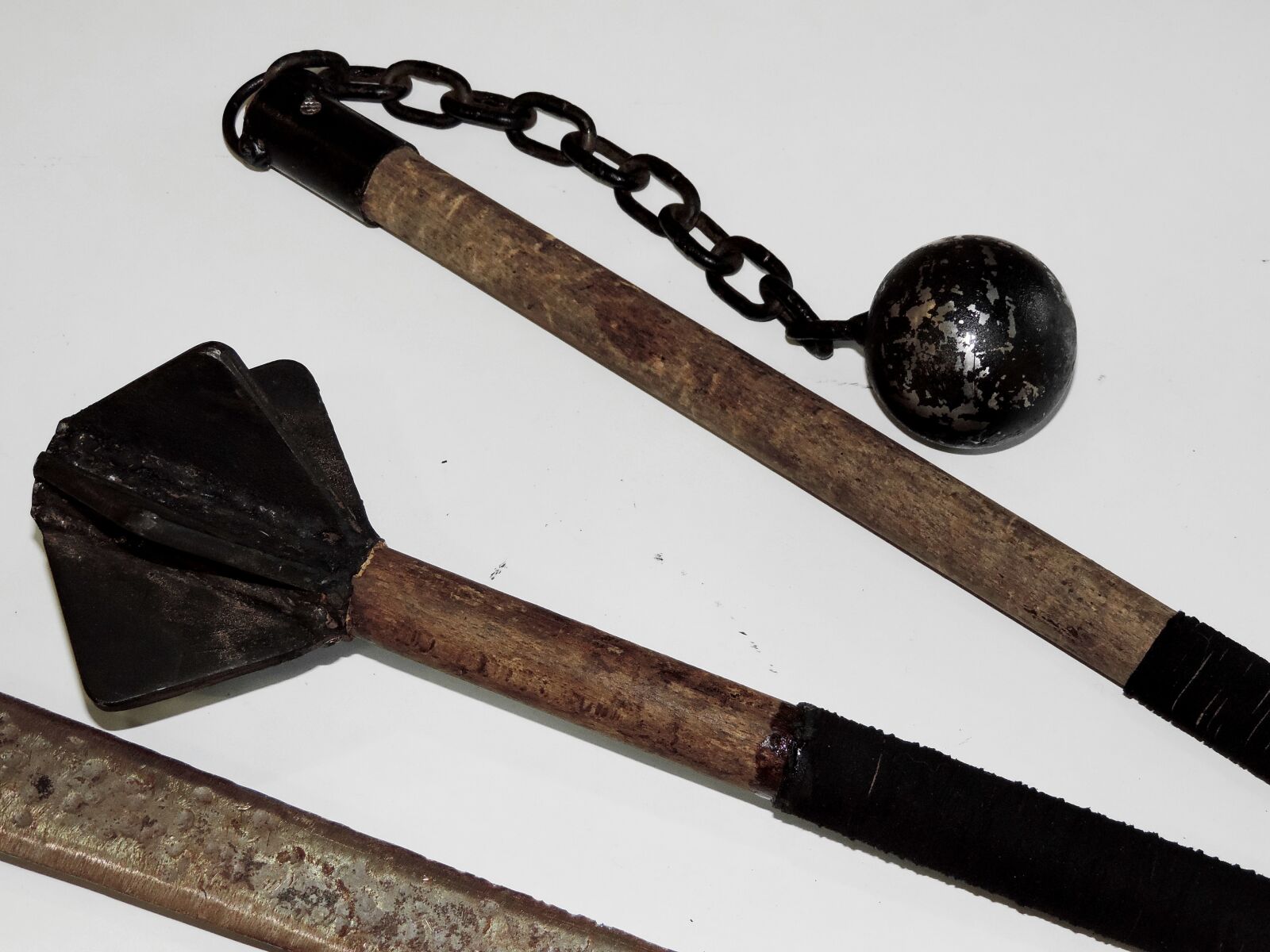 Nikon Coolpix P520 sample photo. Antique, cast iron, medieval photography