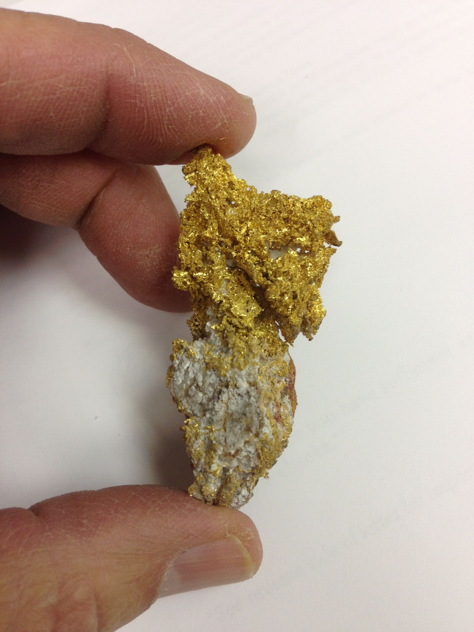 Apple iPhone 5 sample photo. Gold nugget, holding gold photography