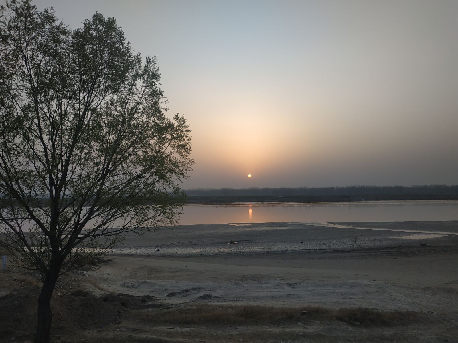 Xiaomi Redmi Note 5 sample photo. Sunset, beach, yellow river photography