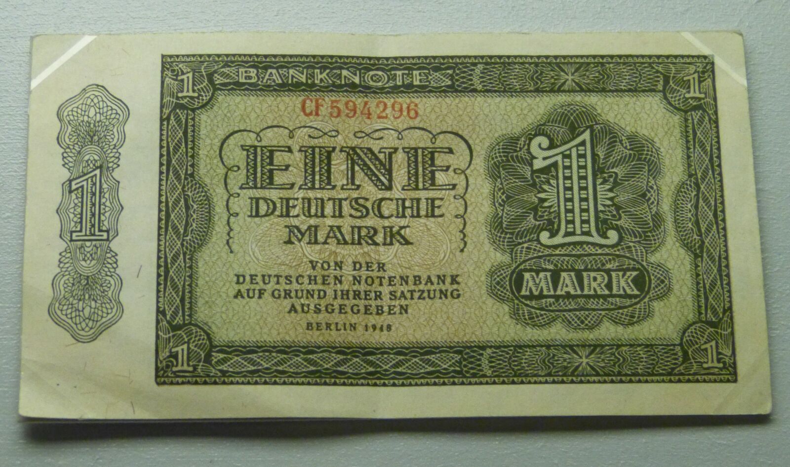 Panasonic Lumix DMC-FZ150 sample photo. Money, dollar bill, banknote photography