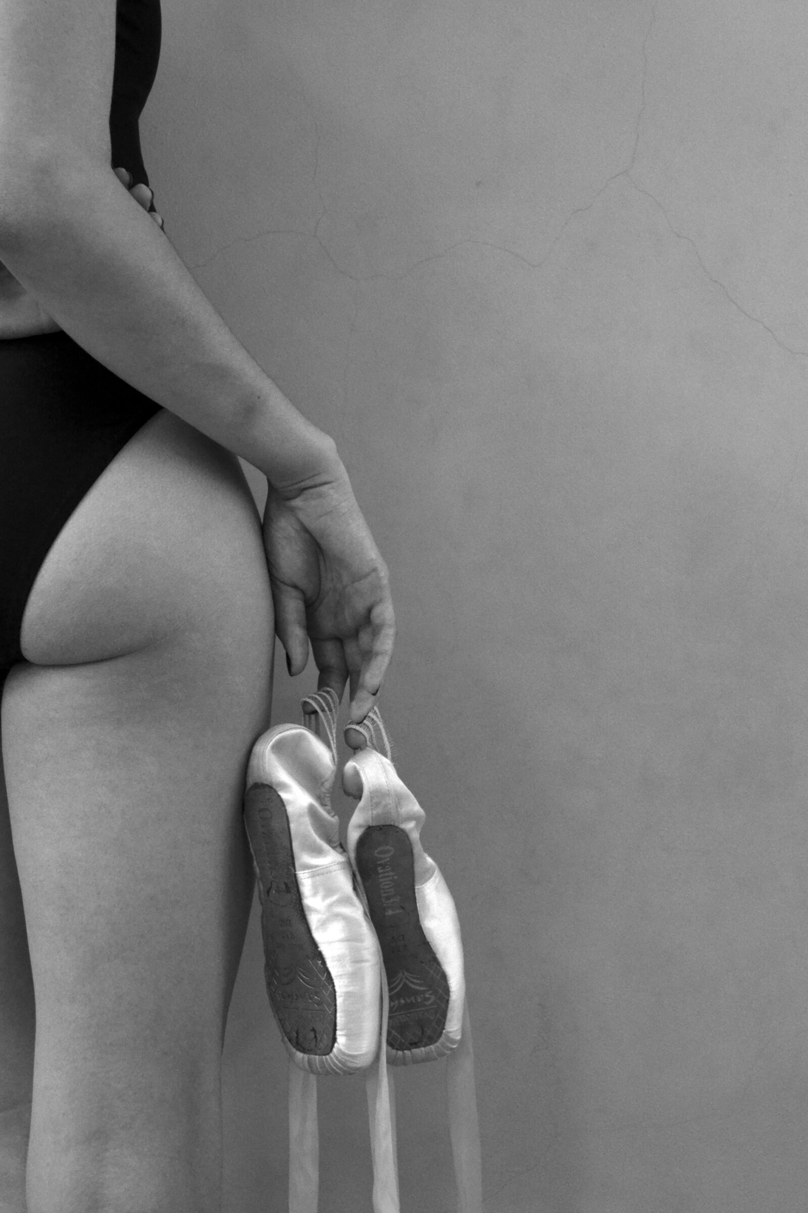 Nikon D3100 sample photo. Dancing, girl, pointe shoes photography