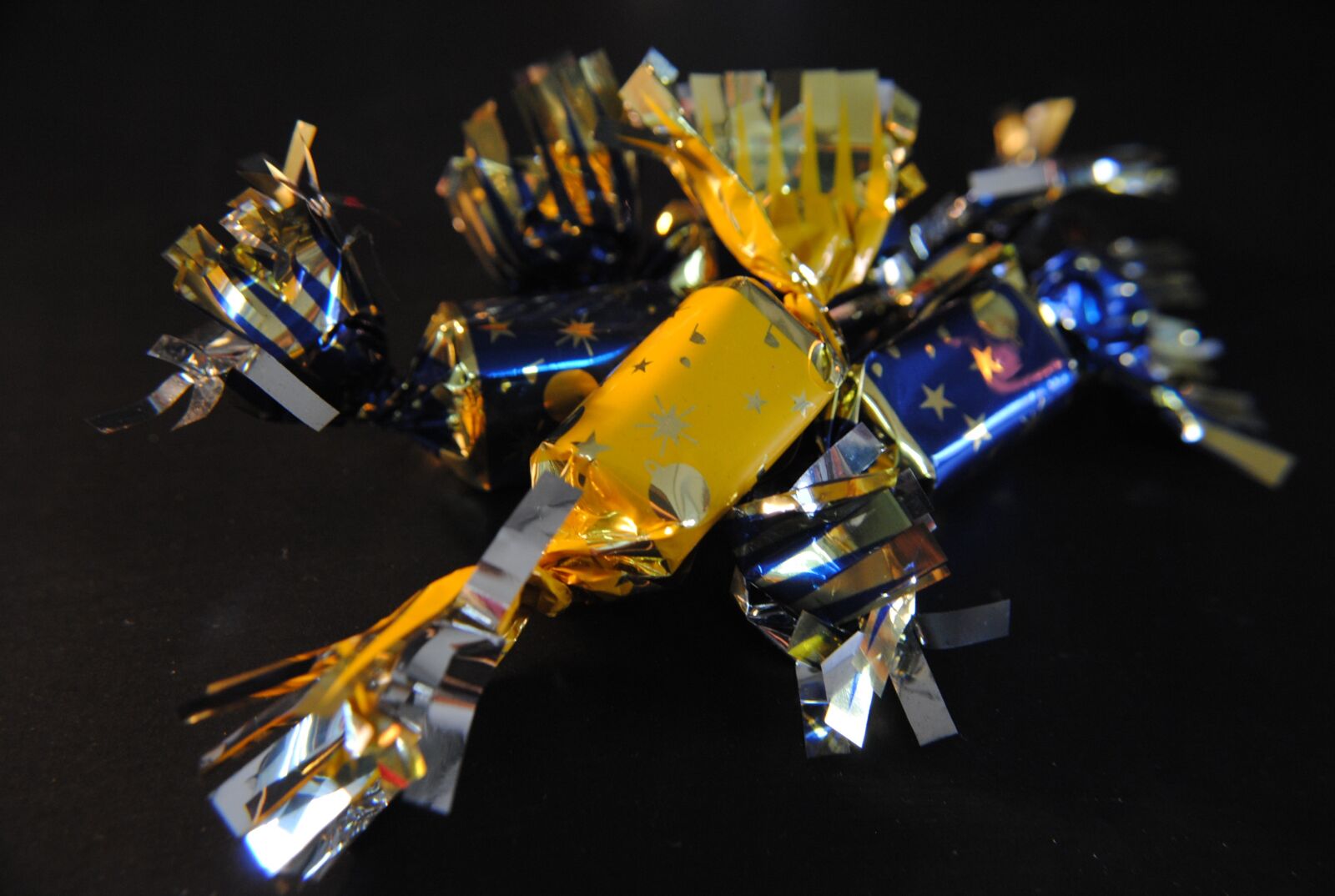 Nikon D3000 sample photo. Macro, candy, paper photography