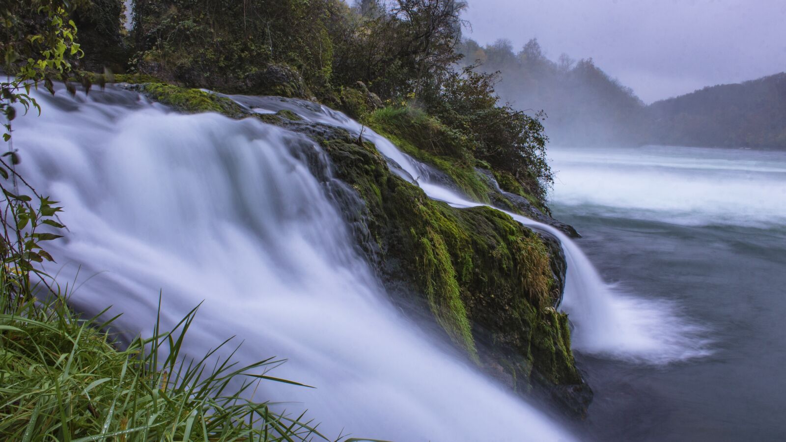 Canon EOS 1200D (EOS Rebel T5 / EOS Kiss X70 / EOS Hi) sample photo. Waterfall, europe, rhine falls photography