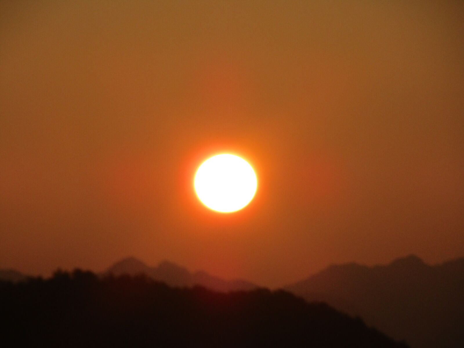 Canon POWERSHOT SX430 IS sample photo. Mountains, sunrise, landscape photography