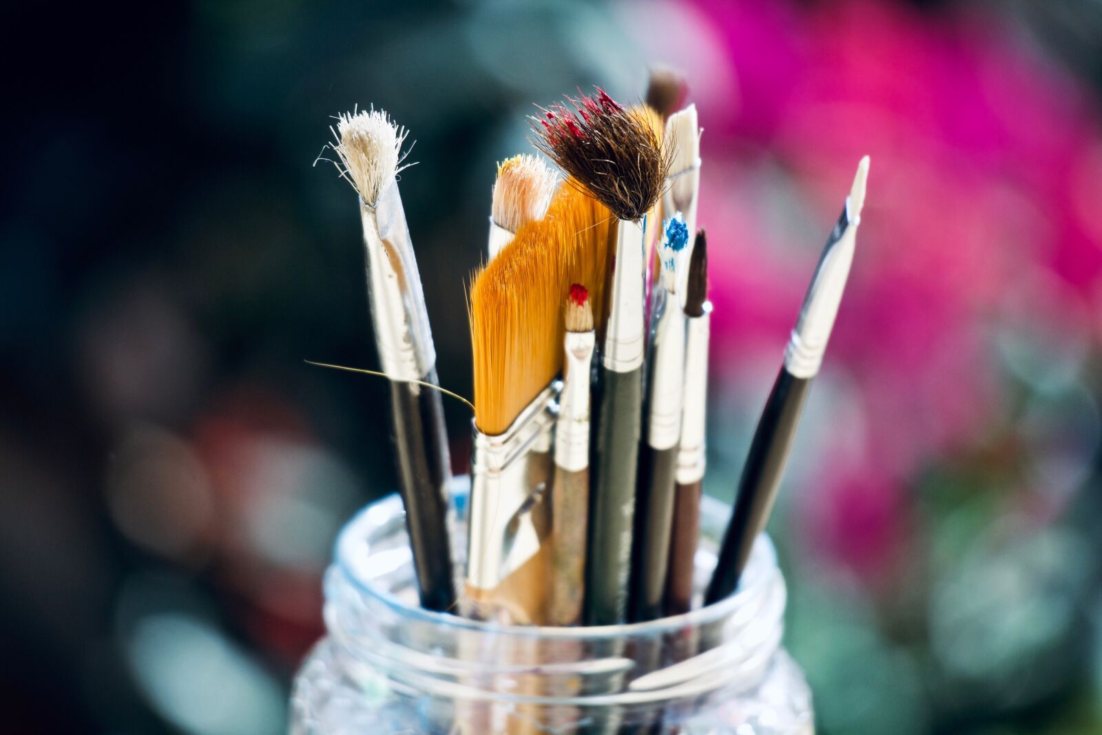 Canon EOS M sample photo. Paintbrushes, colors, painter photography