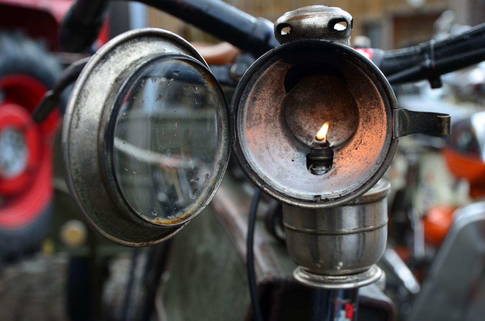 Nikon D5100 sample photo. Bike, lamp, light photography