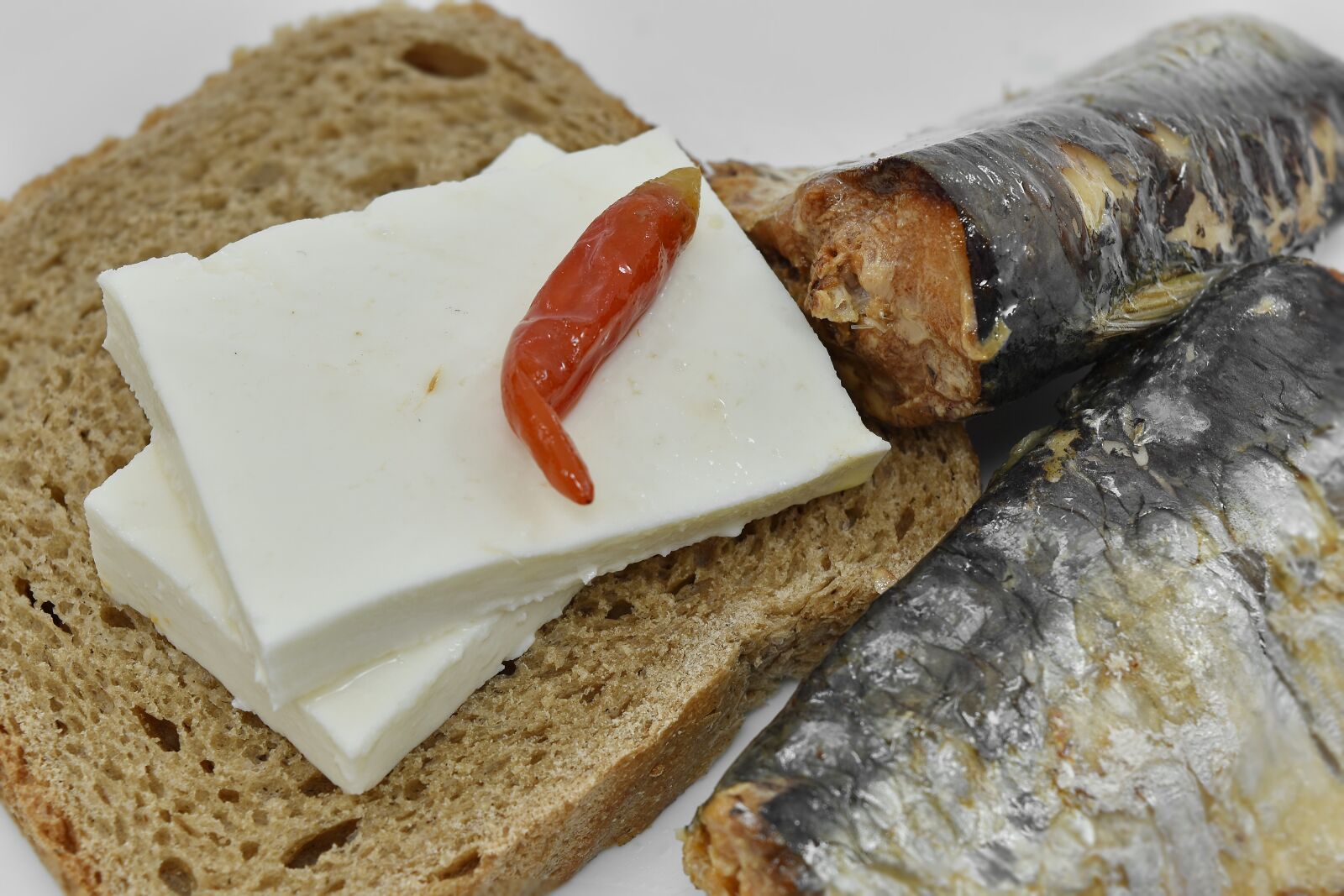 Nikon D5500 sample photo. Bread, cheese, meal, pepperoni photography