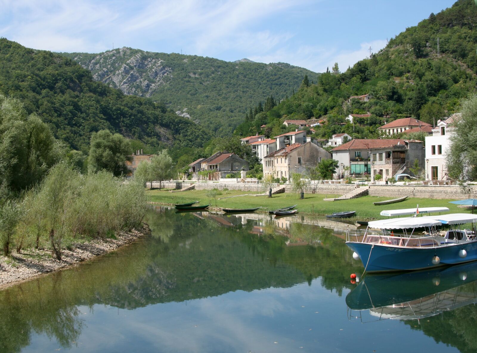 Canon EOS 400D (EOS Digital Rebel XTi / EOS Kiss Digital X) sample photo. Montenegro, landscape, scape photography