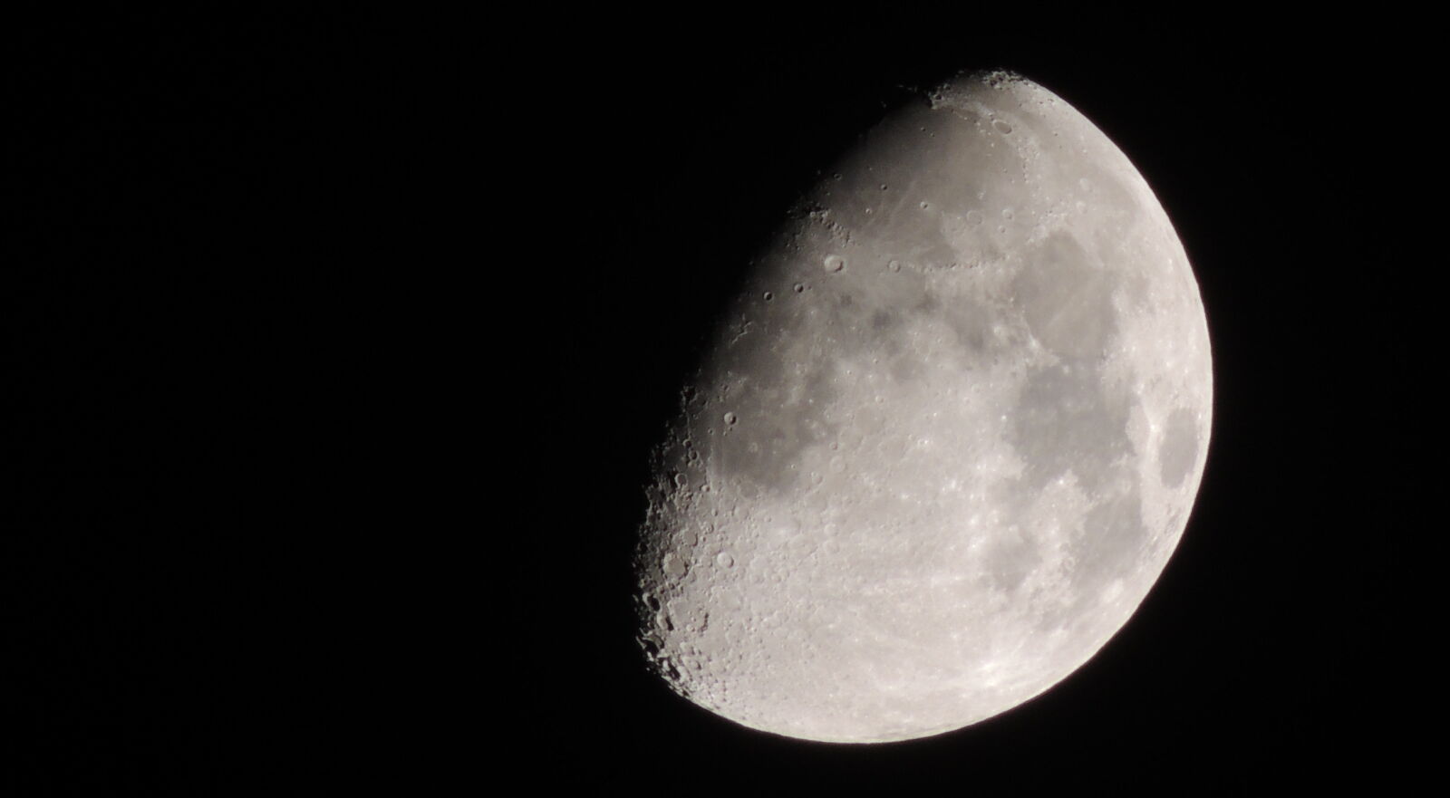 Nikon Coolpix P510 sample photo. Crater, dark, luna, moon photography