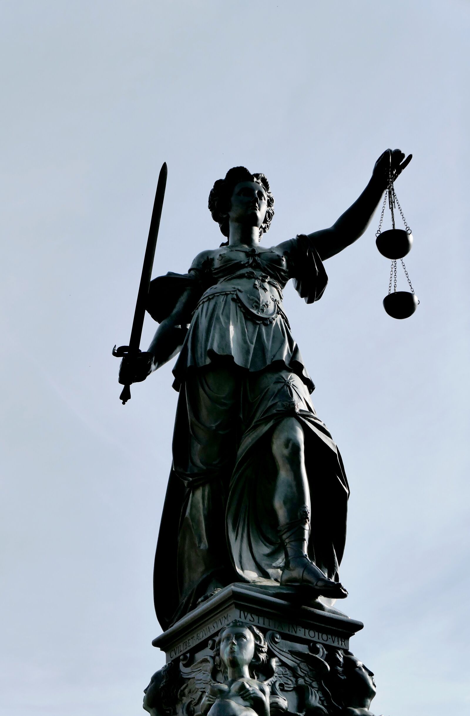 Panasonic Lumix DMC-LX10 (Lumix DMC-LX15) sample photo. Justitia, justice, case law photography