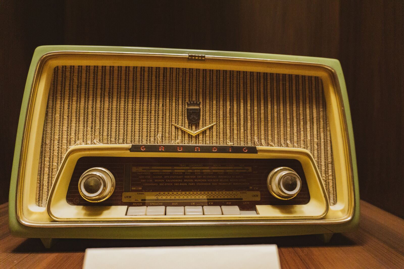 Sony a6000 sample photo. Radio, vintage, retro photography