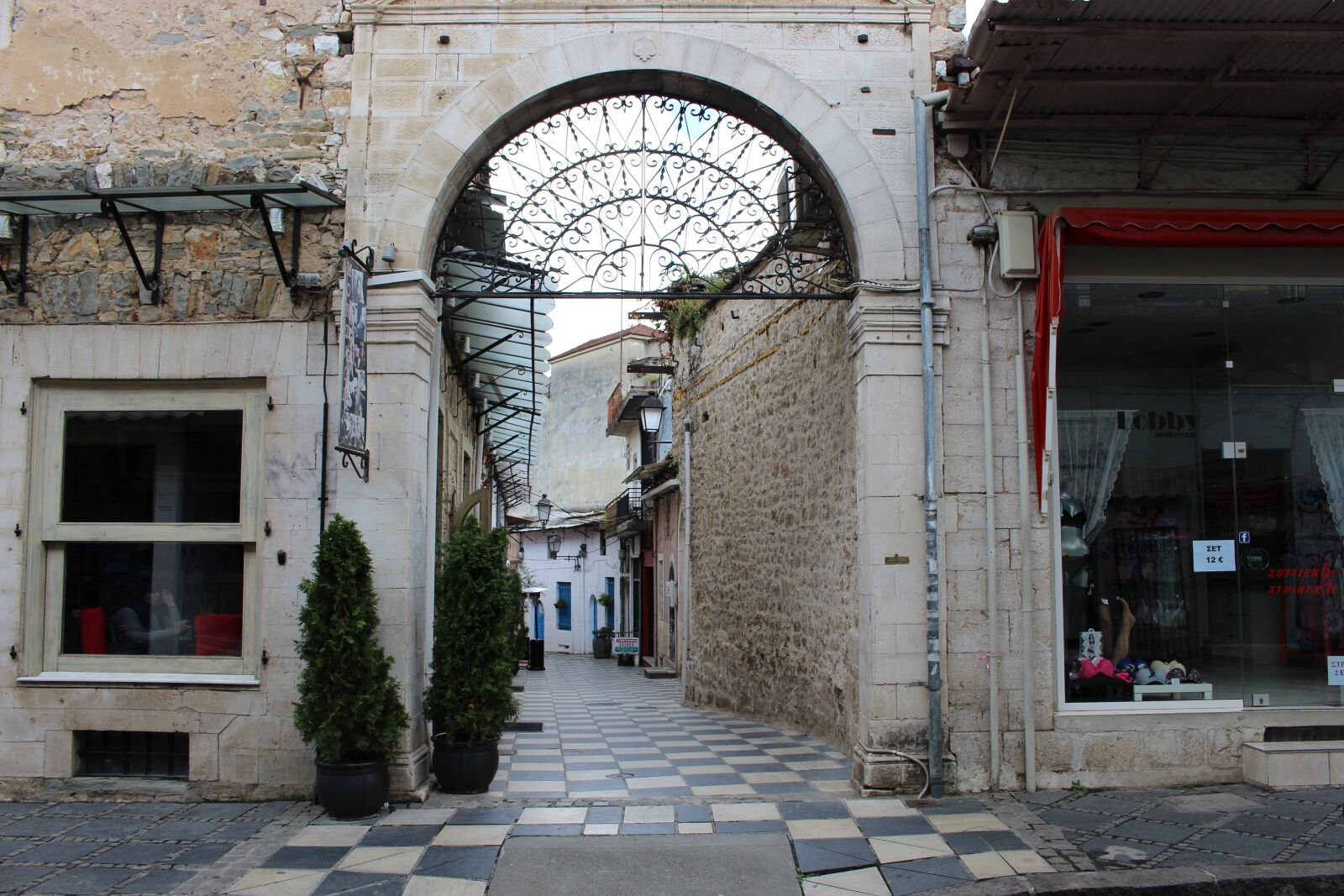 Canon EOS 700D (EOS Rebel T5i / EOS Kiss X7i) sample photo. Greece, arch, europe photography