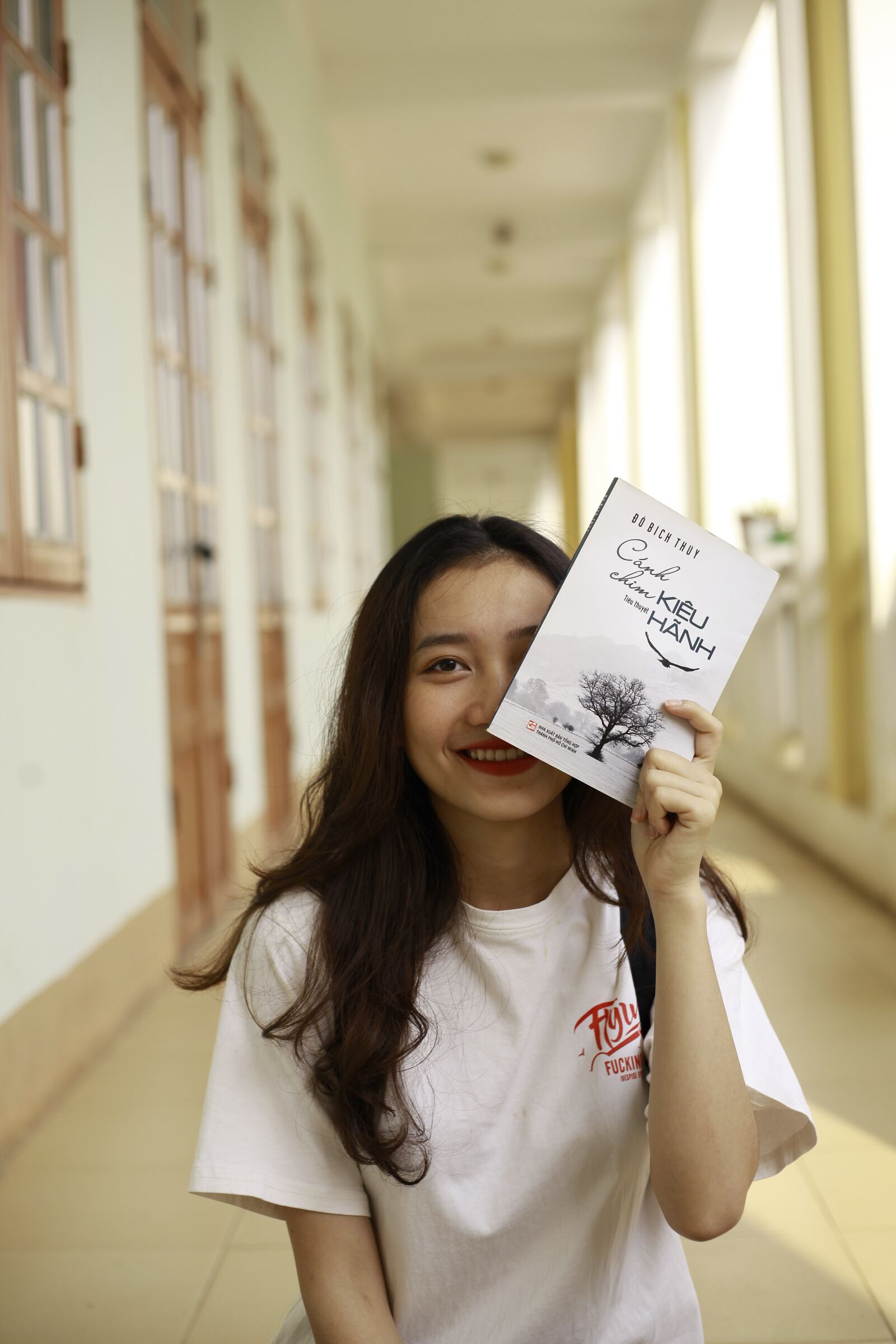 Canon EOS 5D Mark II sample photo. Potrait, girl, book photography