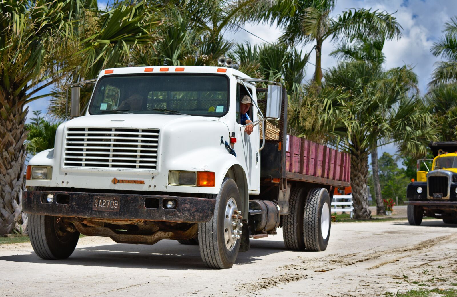 Nikon D7200 sample photo. Vehicle, truck, transportation system photography