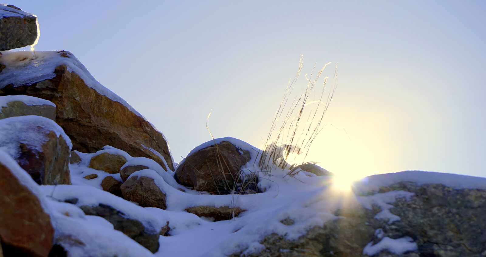 Sony a6000 sample photo. Snow, sun, rocks photography