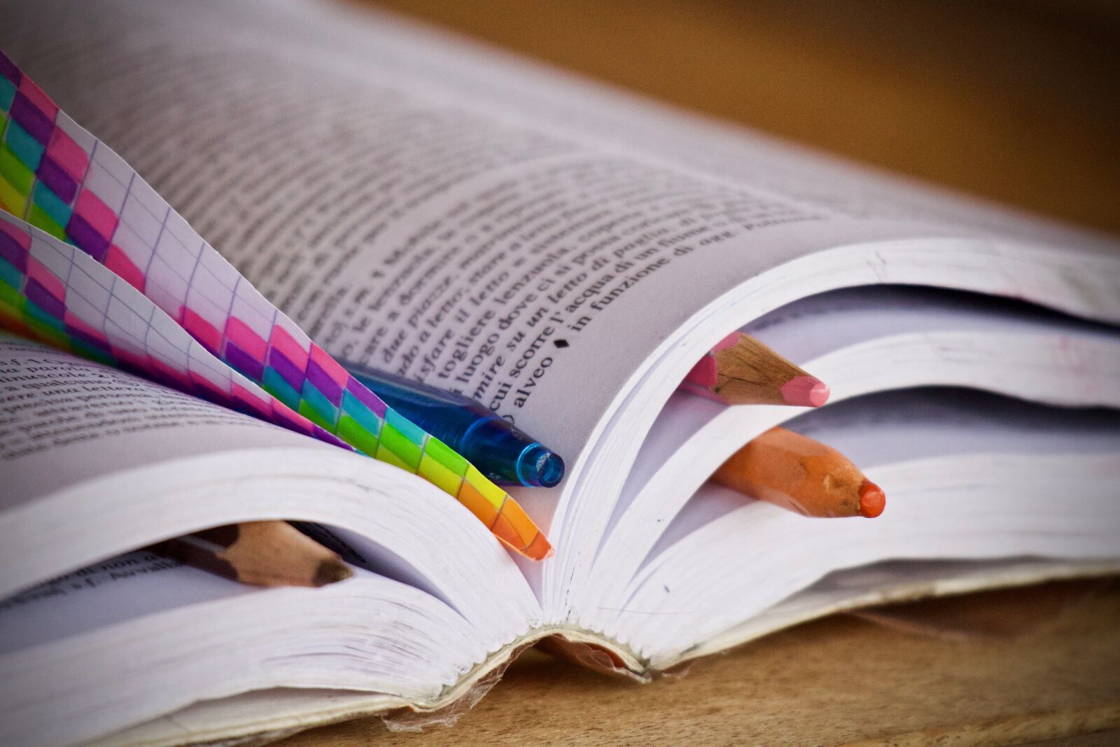 Canon EOS M sample photo. Books, pencils, pens photography