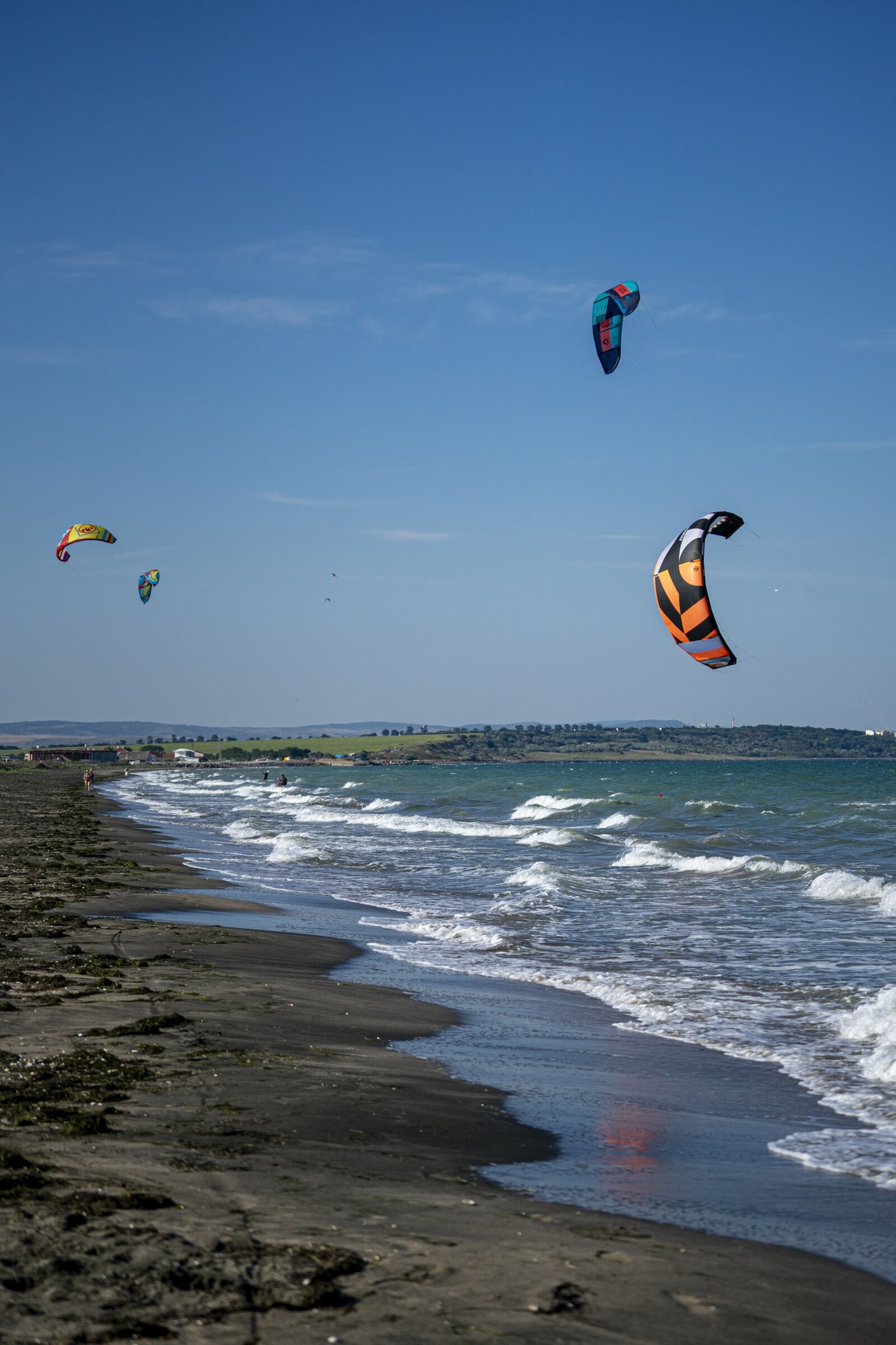 Sony a7 II + Sony FE 70-200mm F4 G OSS sample photo. Kite, surf, sea photography