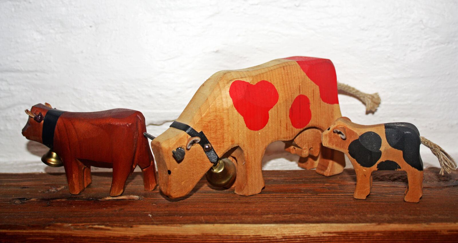Canon EOS 450D (EOS Rebel XSi / EOS Kiss X2) sample photo. Animals, art, bel, carved photography