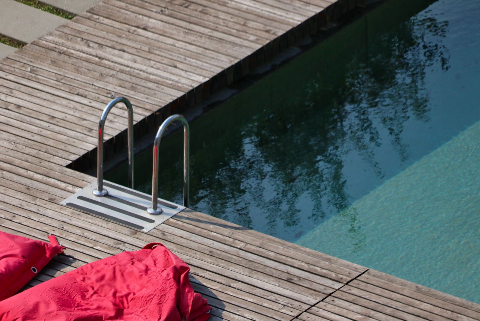 Canon EOS 80D sample photo. Pool, time out, recovery photography