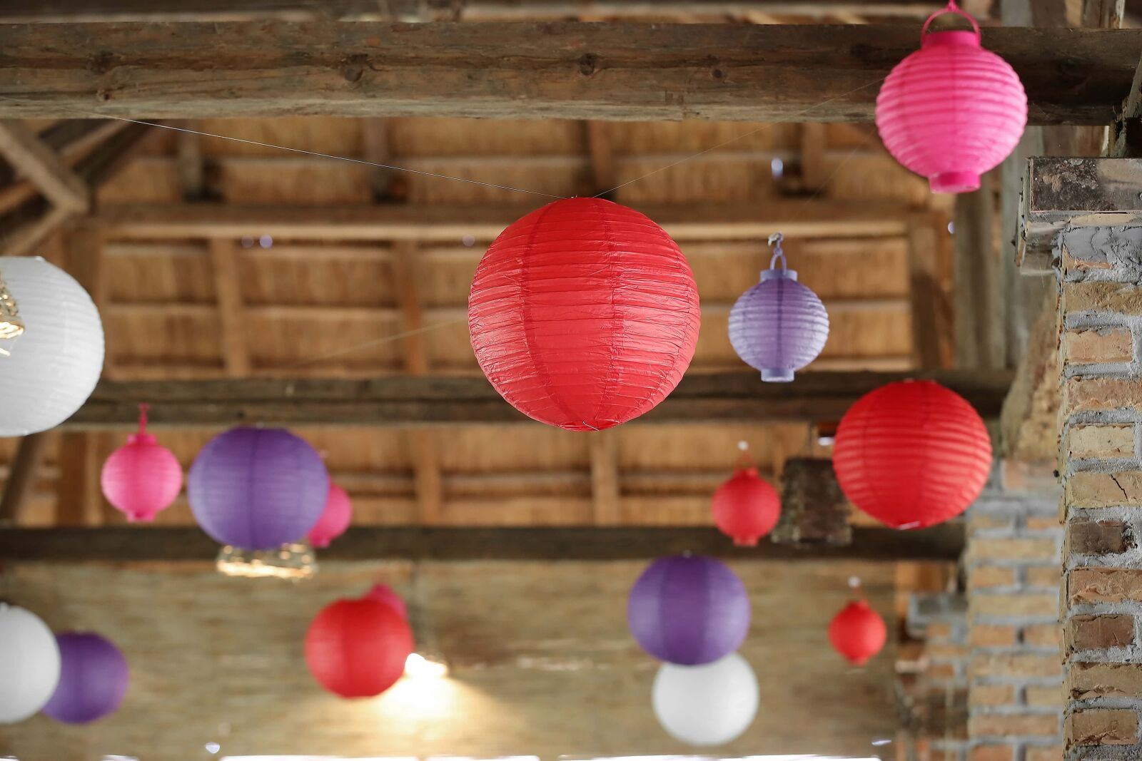 Canon EOS 5D Mark III sample photo. Chinese, lantern, roof, handmade photography