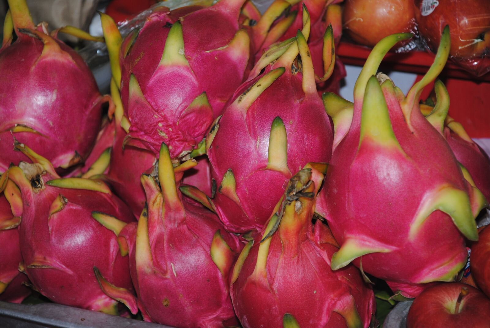 Nikon D3000 sample photo. Fruits, market, fruit photography