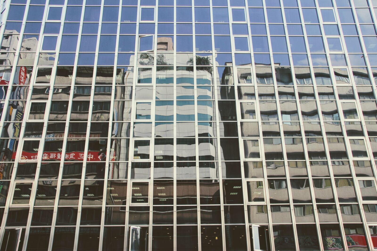 Canon EOS 60D sample photo. Facade, building, architecture photography