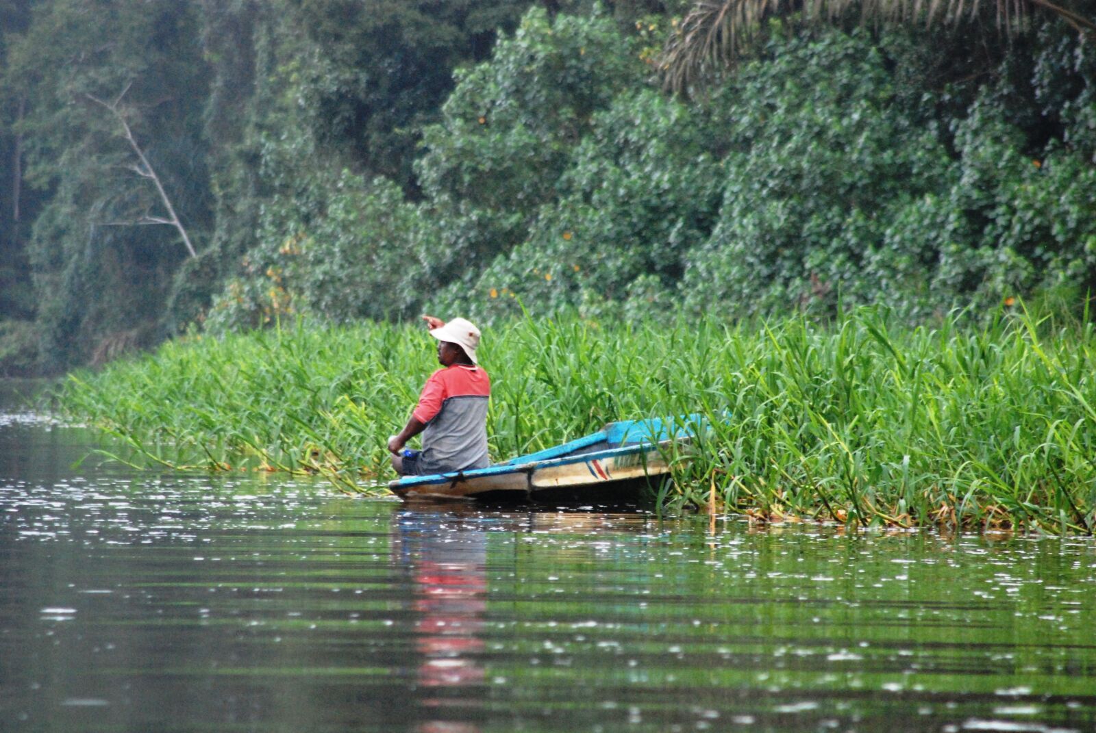 Nikon D80 sample photo. Fisherman, fish, boat photography