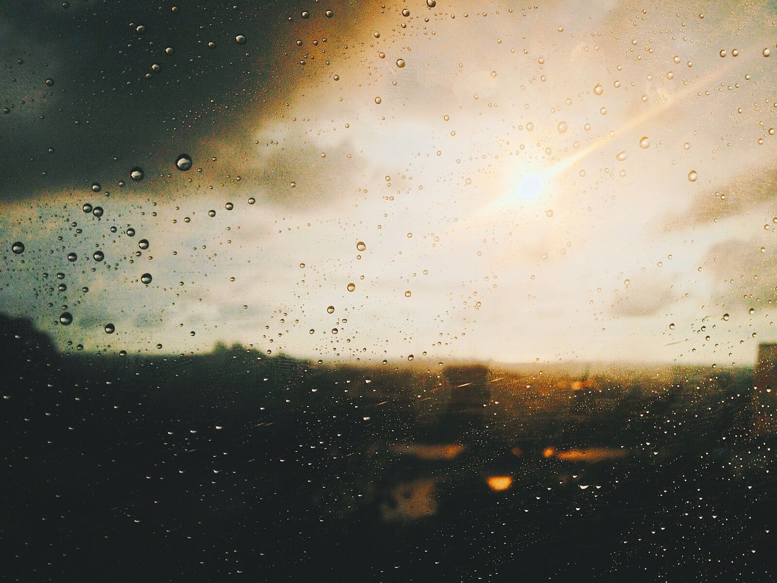 Apple iPhone 4S sample photo. Blur, clouds, cloudy photography