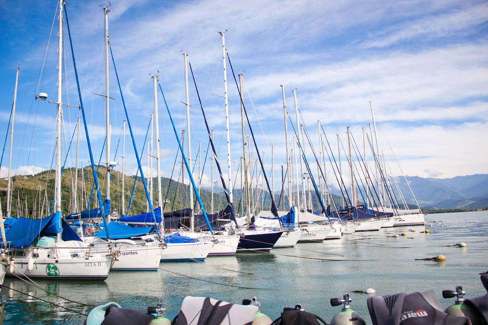 Canon EF-S 18-135mm F3.5-5.6 IS sample photo. Marina, boats, vessel photography