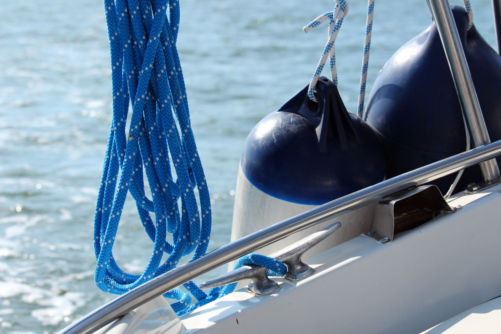 Canon EF-S 55-250mm F4-5.6 IS STM sample photo. Sailing boat, sailing yacht photography