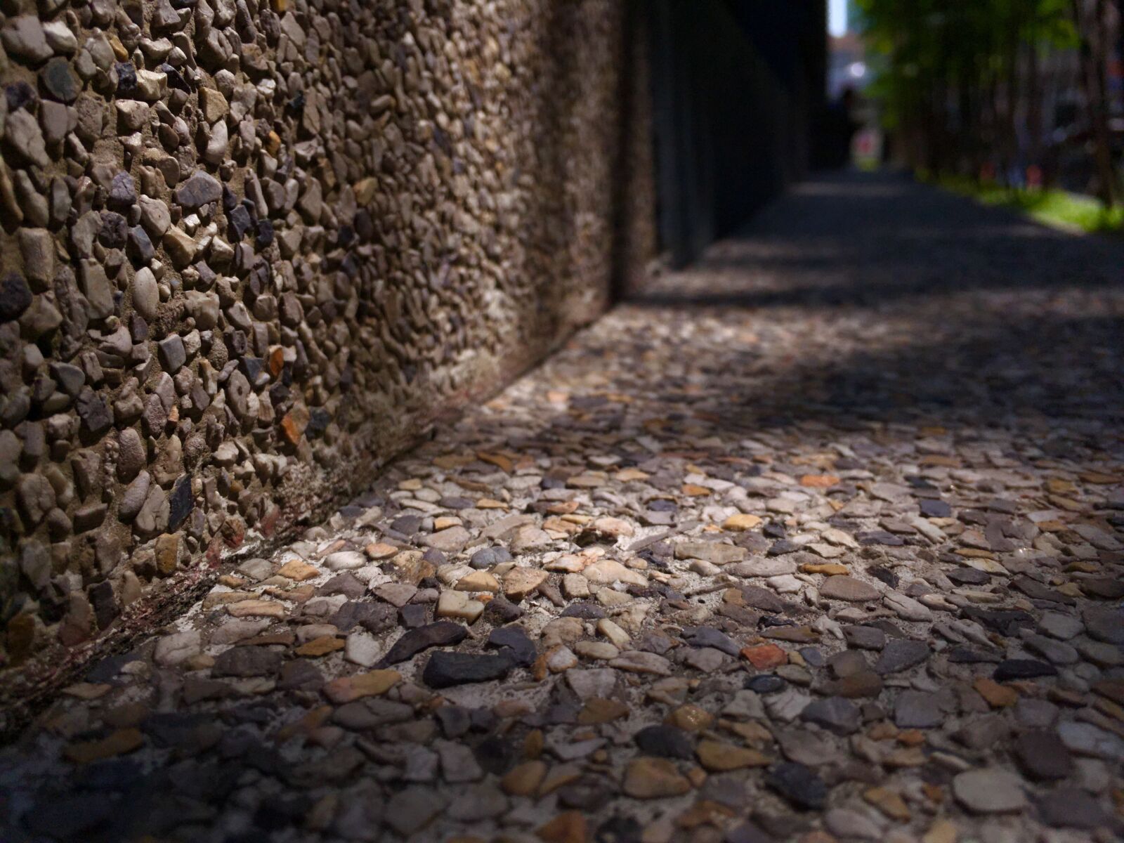 iPhone SE back camera 4.15mm f/2.2 sample photo. Rocky road, path, the photography