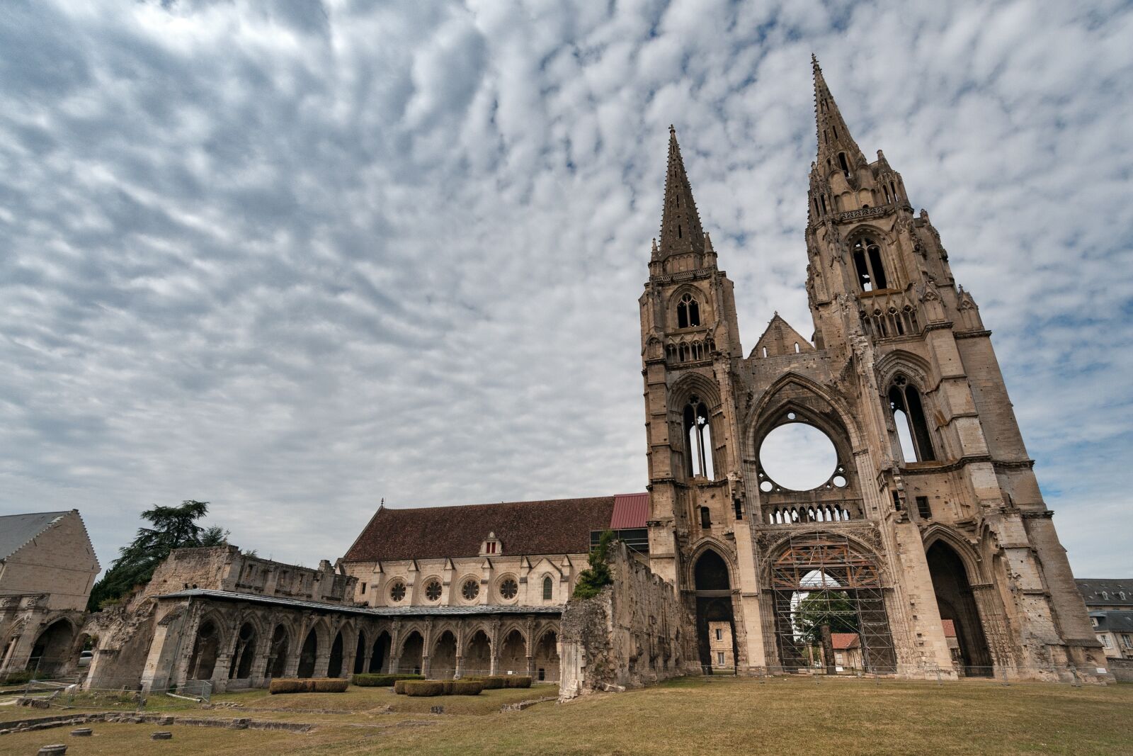 Nikon D300S sample photo. Abandoned, cathedral, church photography