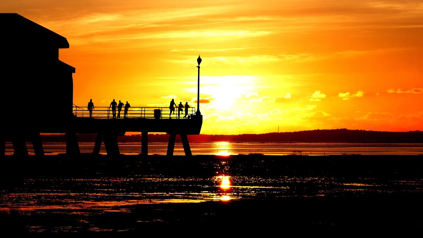 Panasonic Lumix DMC-FZ200 sample photo. Sunset, ocean, sea photography