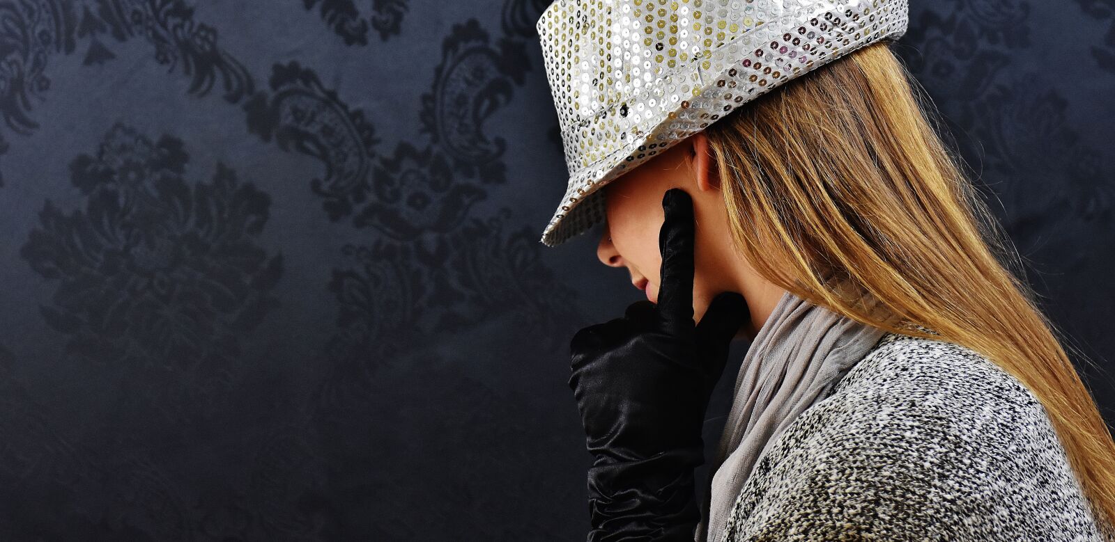 Nikon D7200 sample photo. Woman, hat, silver photography