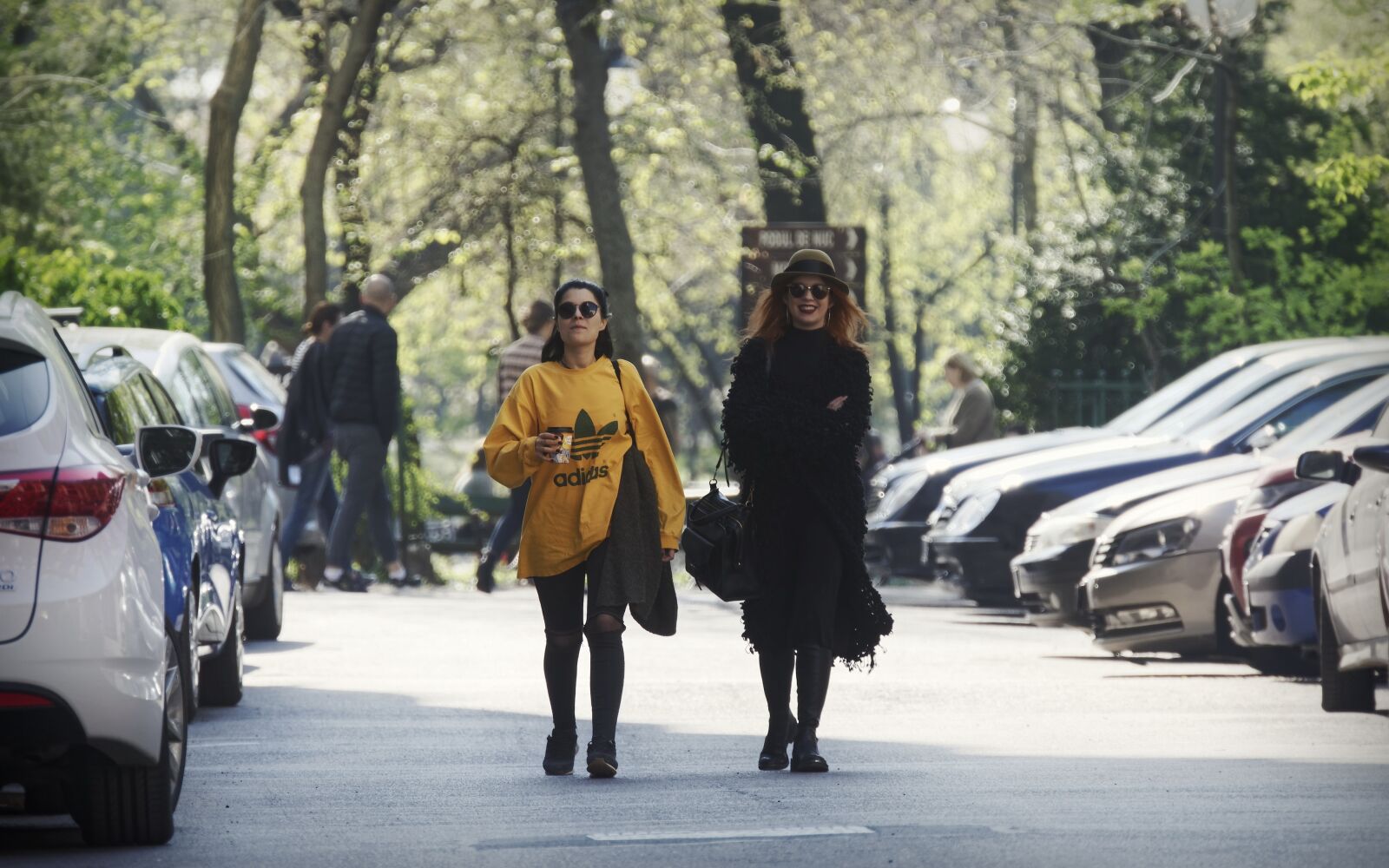 Nikon D5300 sample photo. Women, young, street photography