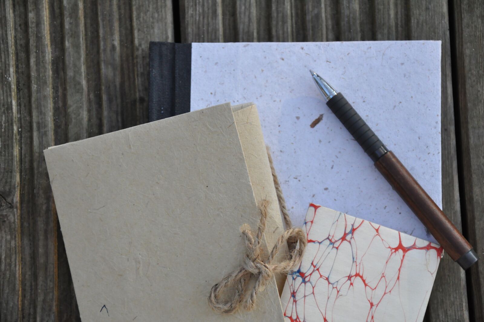 Nikon D5000 sample photo. Write, writing tool, pens photography