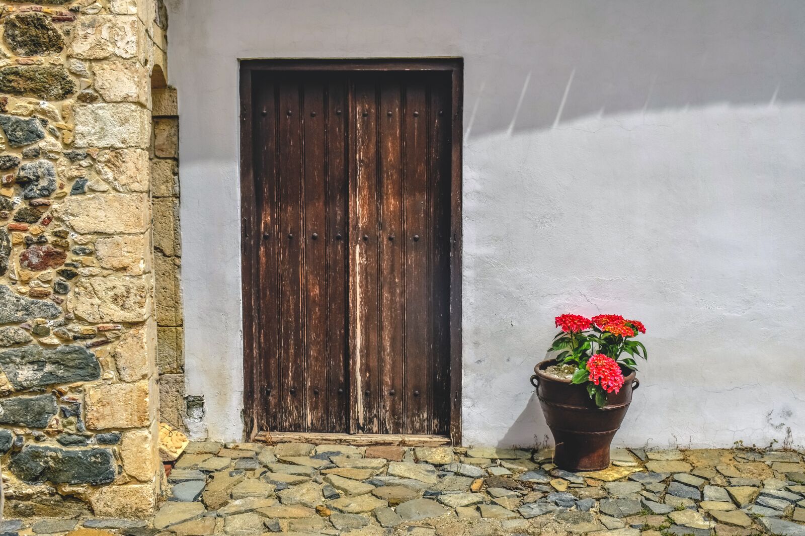 Nikon D3300 sample photo. Old house, door, architecture photography