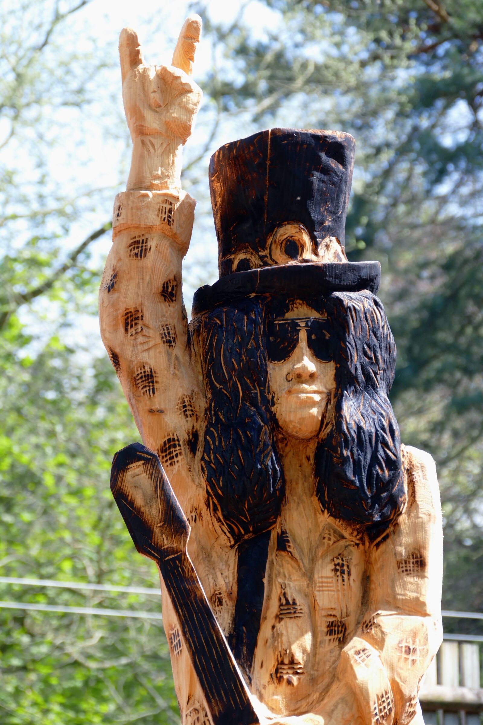 Panasonic Lumix DMC-FZ1000 sample photo. Sculpture, rock star, rock photography