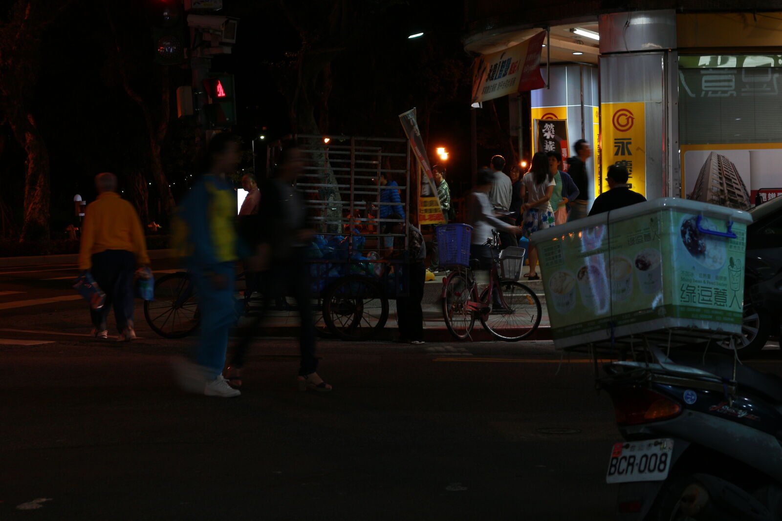 Canon EOS M sample photo