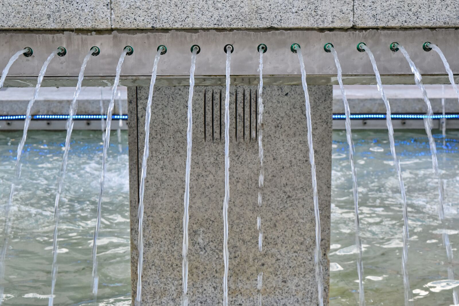 Nikon D5500 sample photo. Fountain, splash, wet, water photography