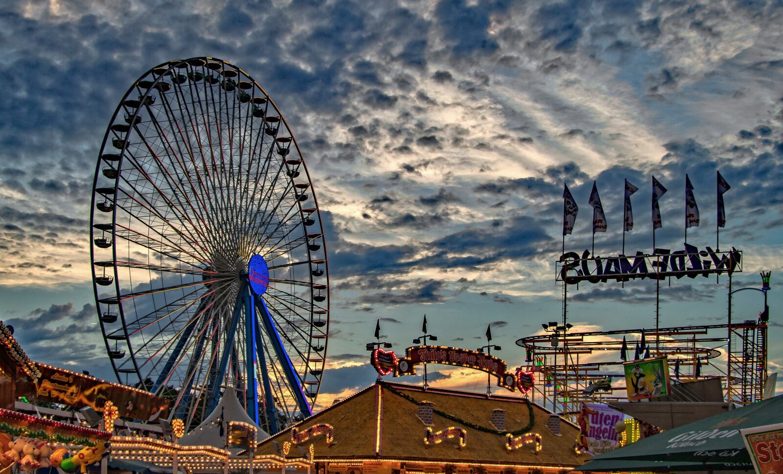 Canon EOS 80D sample photo. Fair, ferris wheel, folk photography