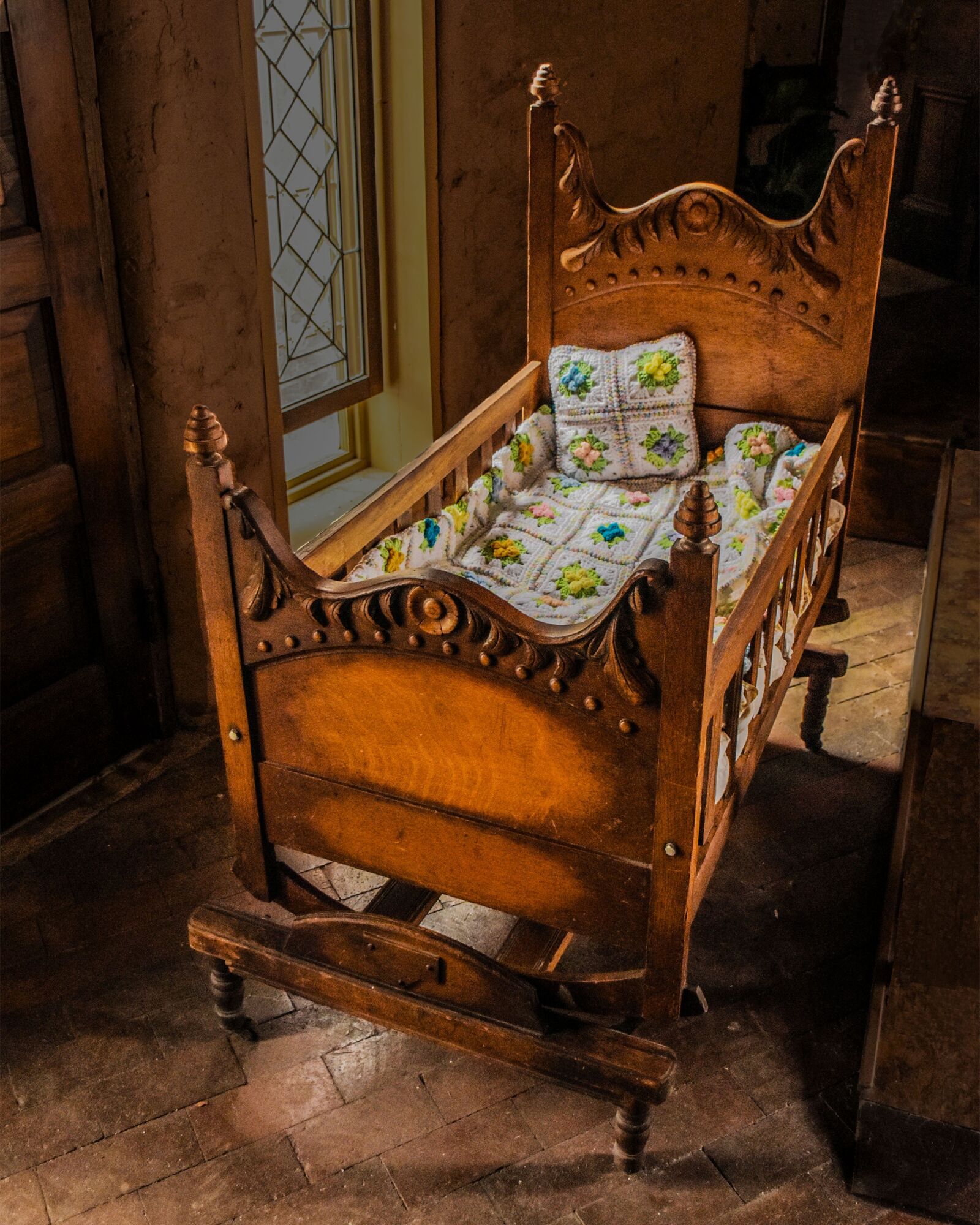 Nikon D5500 sample photo. Baby cradle, antique baby photography