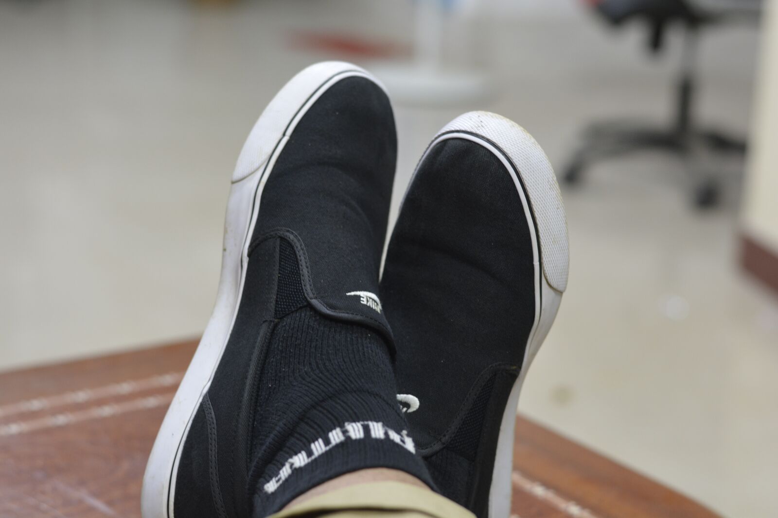 Nikon D5200 sample photo. Shoes, sneakers, casual shoes photography
