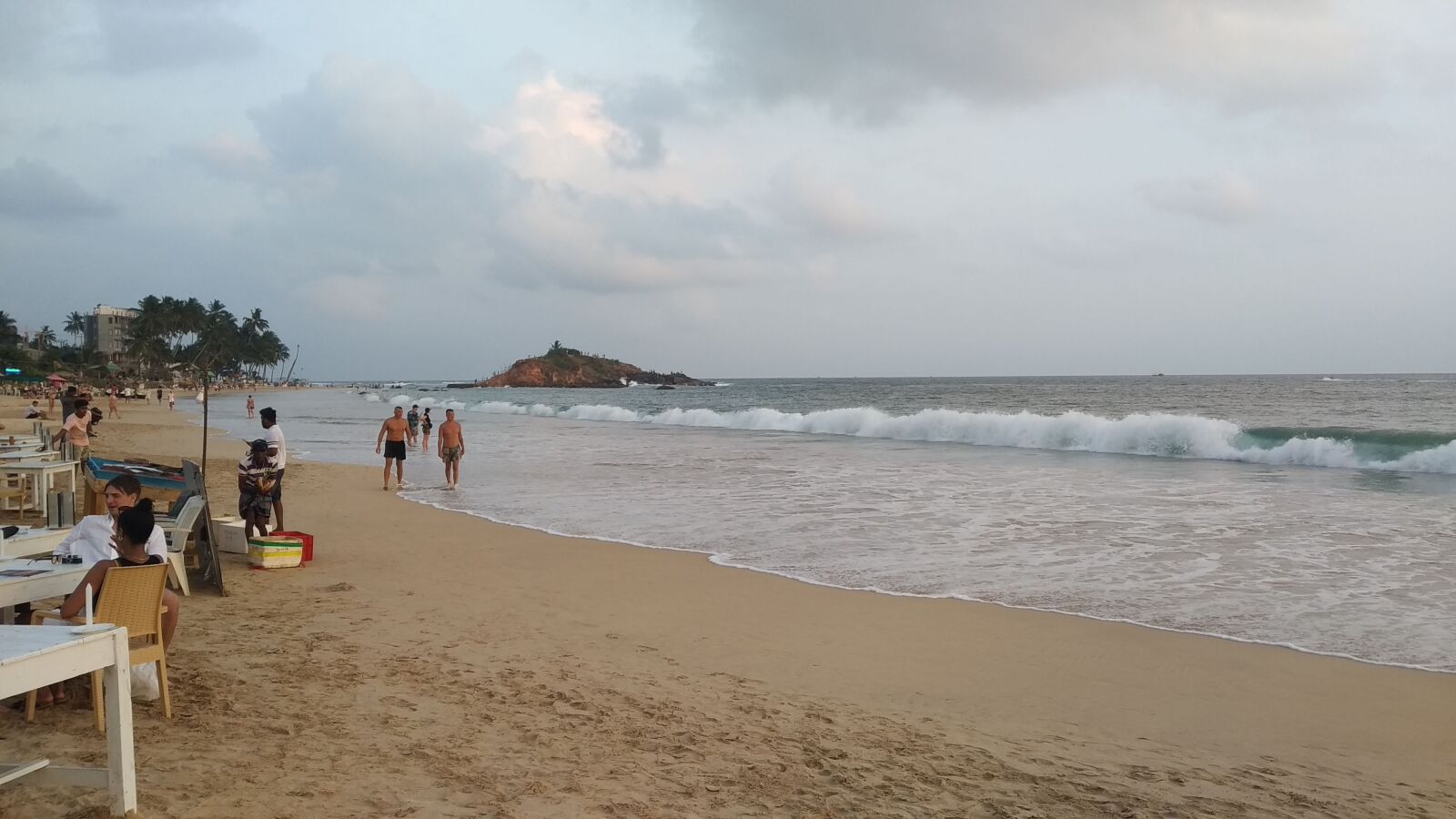 Xiaomi Mi A2 Lite sample photo. Beach, sea, wave photography