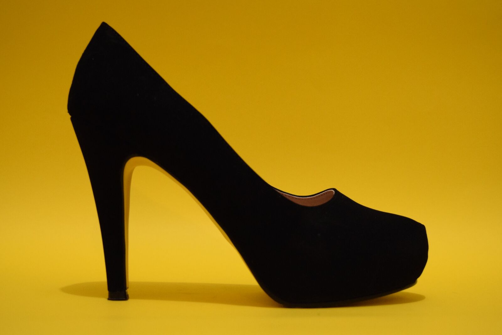 Nikon D3300 sample photo. Shoes, women, high heels photography